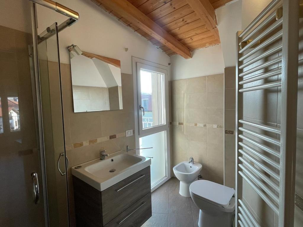 New Downtown Apartment Vigevano Buitenkant foto